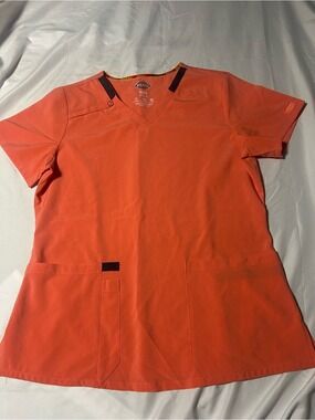 Dickies EDS Essentials - Women's Size Medium - Peach Color - NWOT